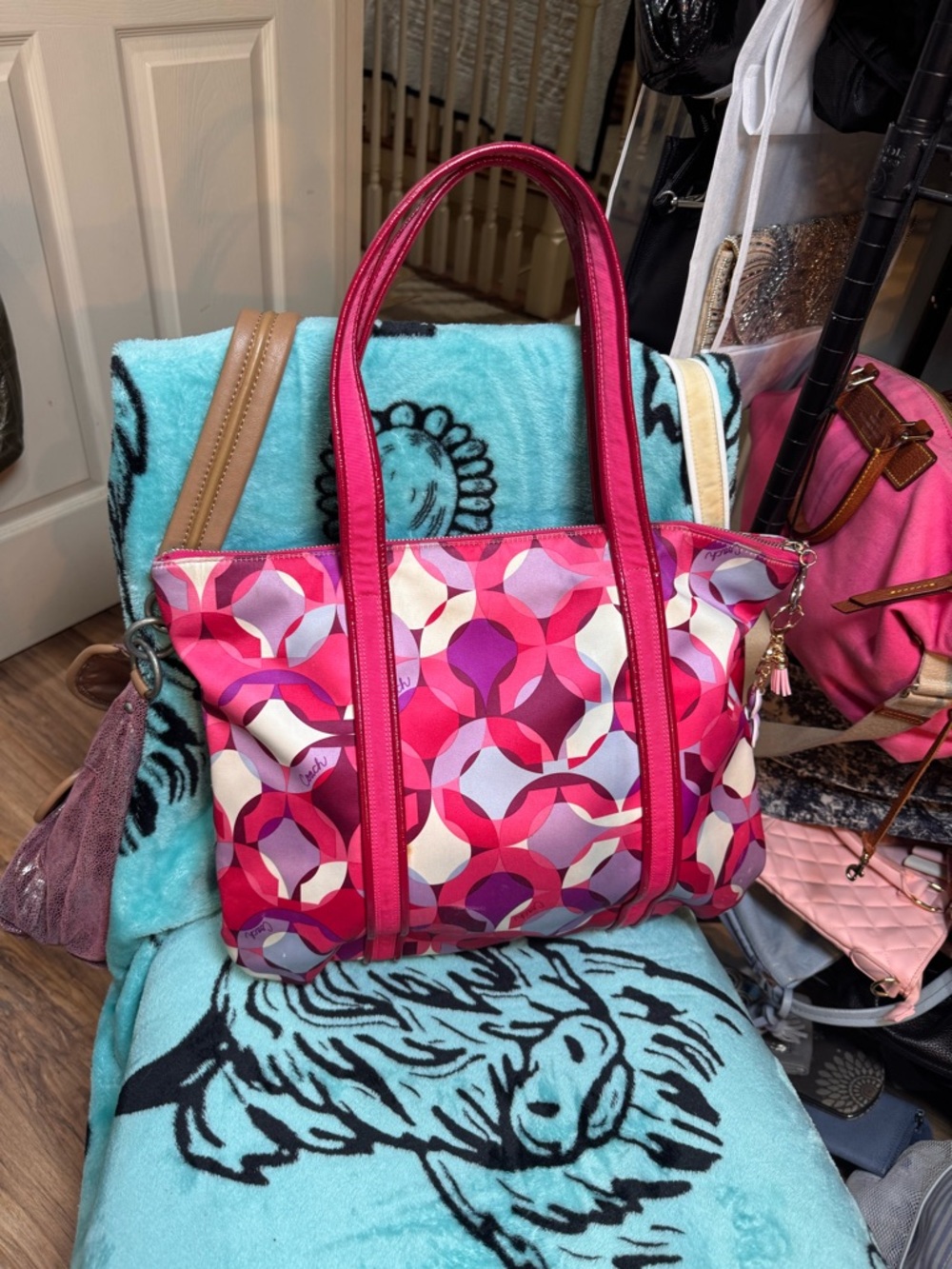 Coach Poppy Kaleidoscope - Picture 2 of 15